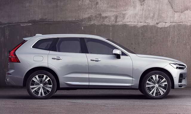 ボルボ新型xc60 649万円から 新デザイン 装備 21年9月1日マイチェン日本発売 最新情報 燃費やサイズ 価格は New Car 車好き新型車ニュース 動画