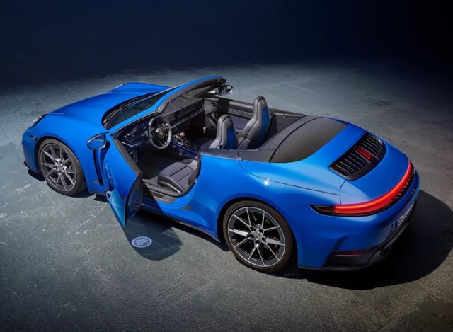 ポルシェ新型911カレラT】「6速MTのみ軽量仕様に初カブリオレ設定