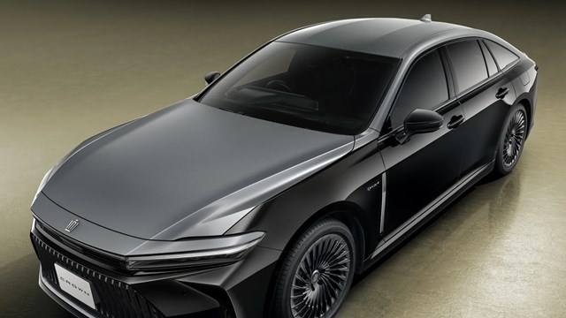 新型クラウンセダン The70th & マットメタル】「特別仕様車2モデル設定