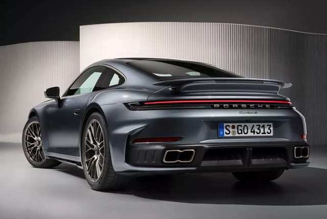 ポルシェ新型911 ターボS】「最強モデルもHEV化！711馬力に！」2025年9