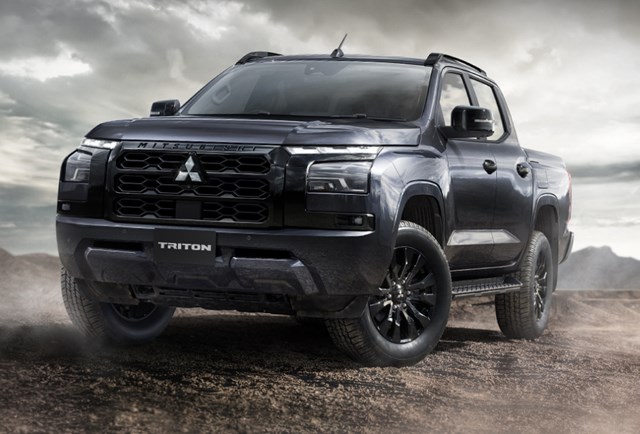 三菱新型トライトン Black Edition】「黒の特別仕様車新設定！」2025年