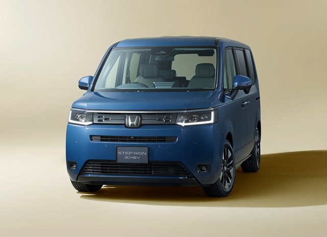新型ステップワゴン 30周年記念車】「装備充実！特別仕様車！」2025年
