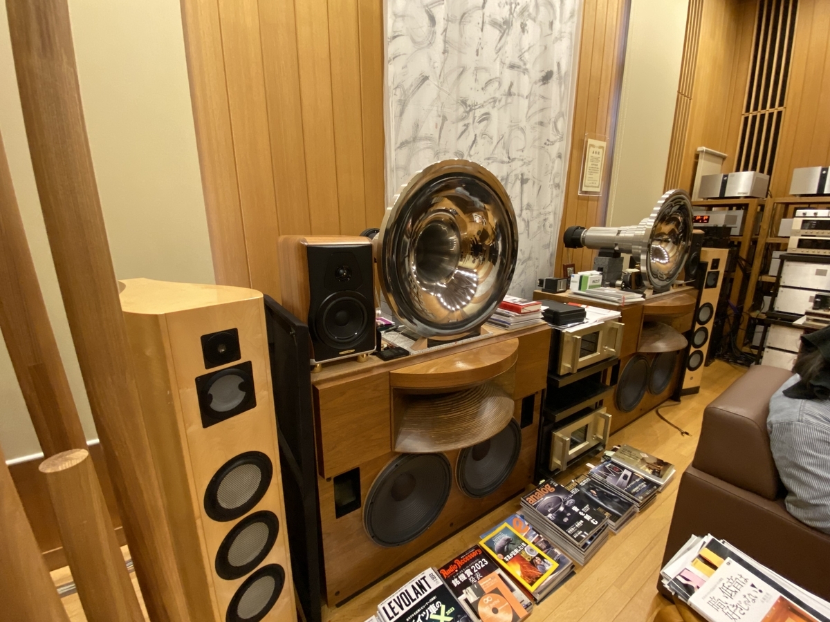 ダブルウーハーは迫力から、上質な低音へ - オーディオ再開！レコード 