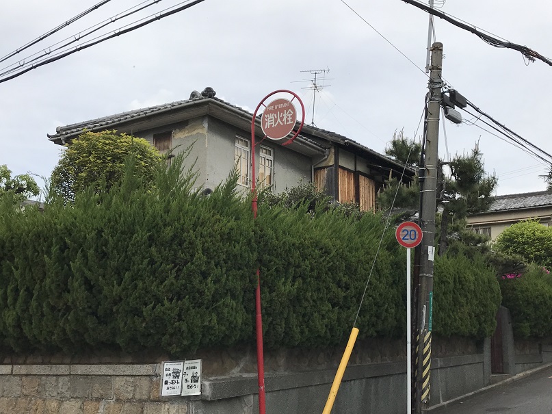 上野芝向ヶ丘町に残る、昭和の洋風建築１