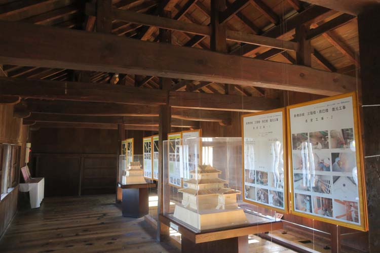 新発田城 本丸表門内部