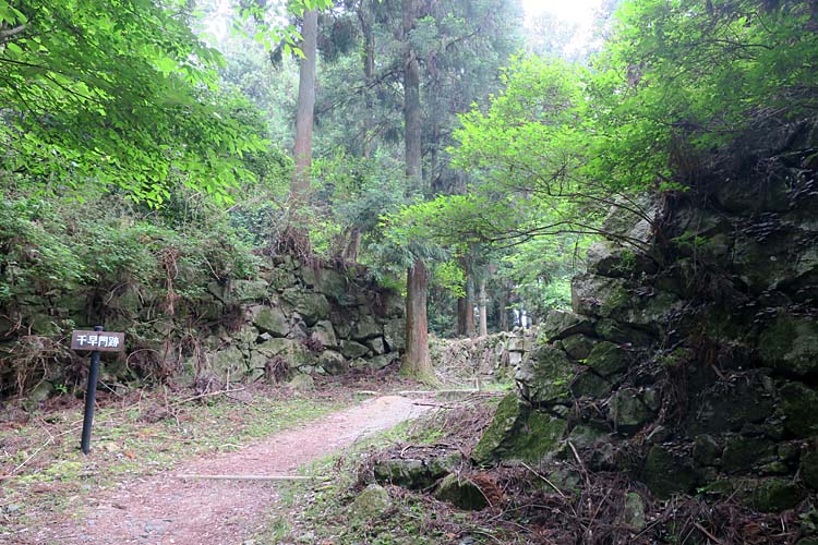 高取城 千早門跡