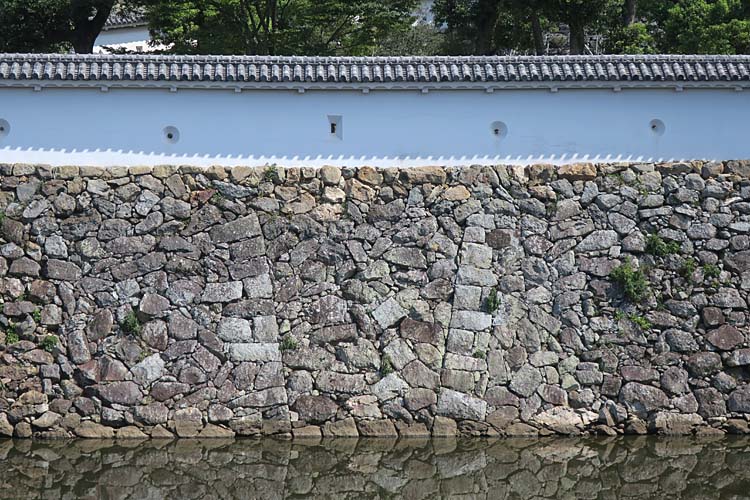 姫路城　三国堀の石垣