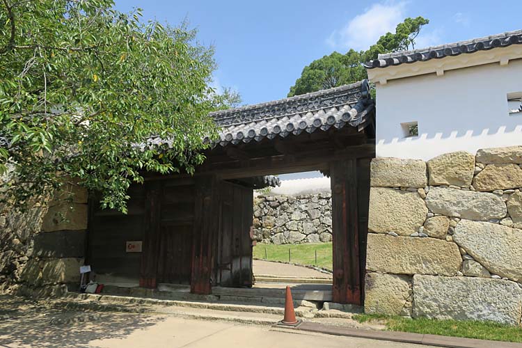 姫路城　ろの門