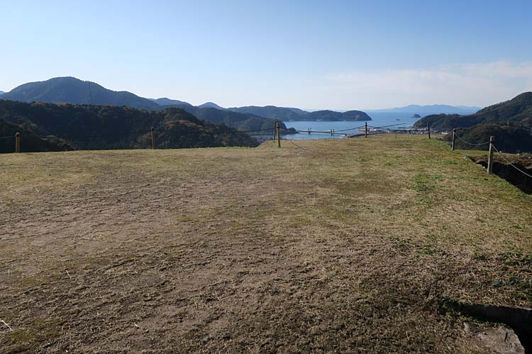 佐敷城　本丸
