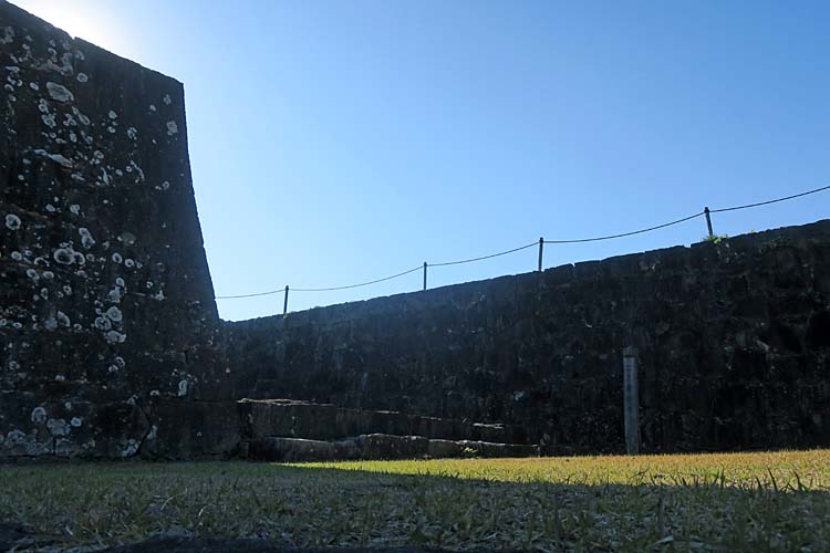 佐敷城　二の丸東門