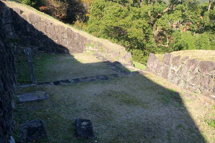 佐敷城　追手門