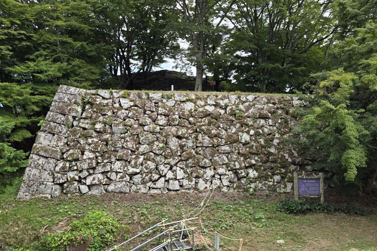 津和野城　天守台