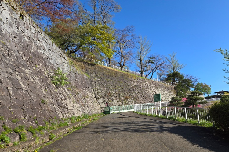 盛岡城　吹上坂