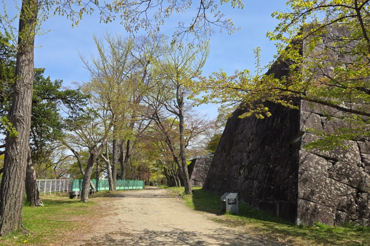 盛岡城　本丸南西面の石垣