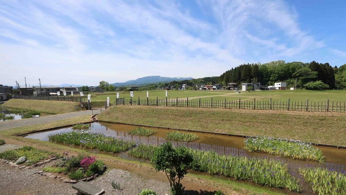 春日山城史跡広場