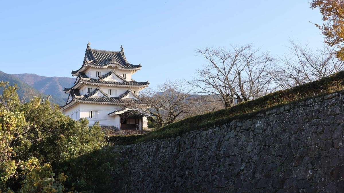 現存12天守の1つである宇和島城の天守