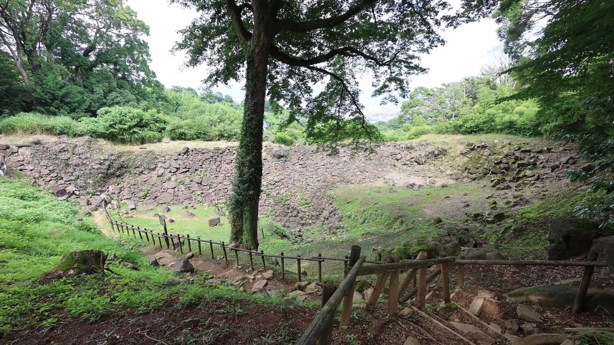 石垣山城の井戸曲輪