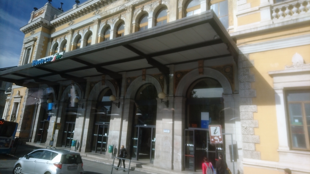 f:id:catemos:20171105200007j:plain