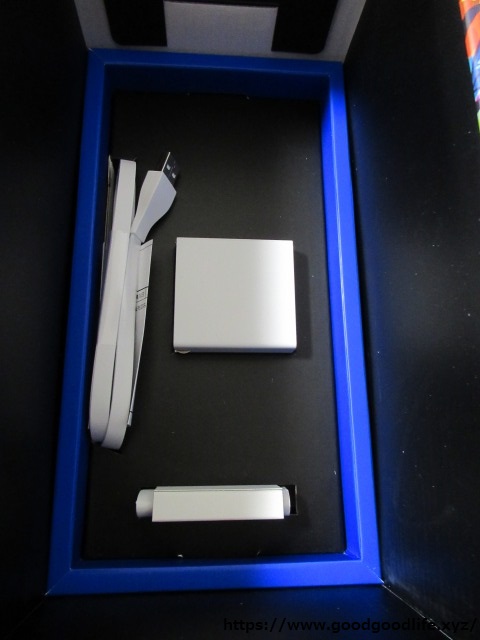Ultimate Ears MEGABOOM3 付属品