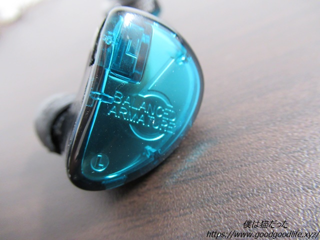 KZ AS06 イヤホン3