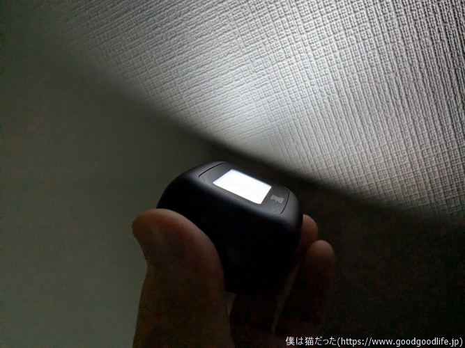 JBL LIVE BUDS 3 スマートタッチディスプレイ　ライト機能