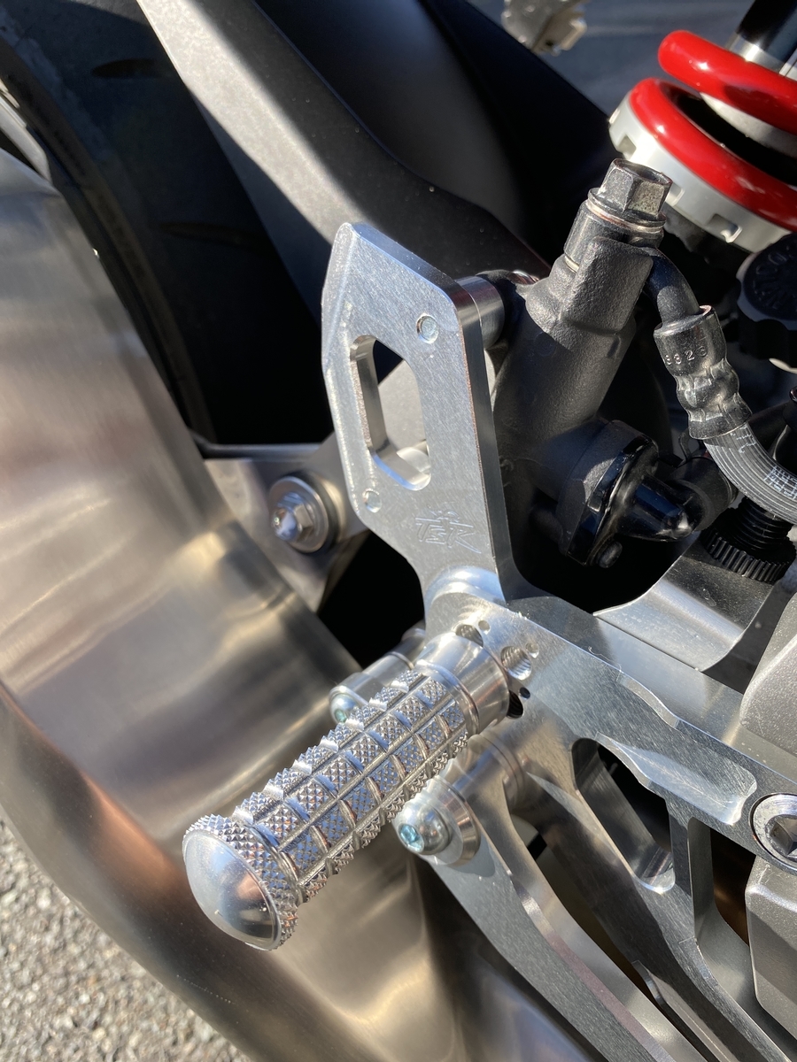 f:id:cb1000r:20200412164702j:plain f:id:cb1000r:20200412164702j:plain