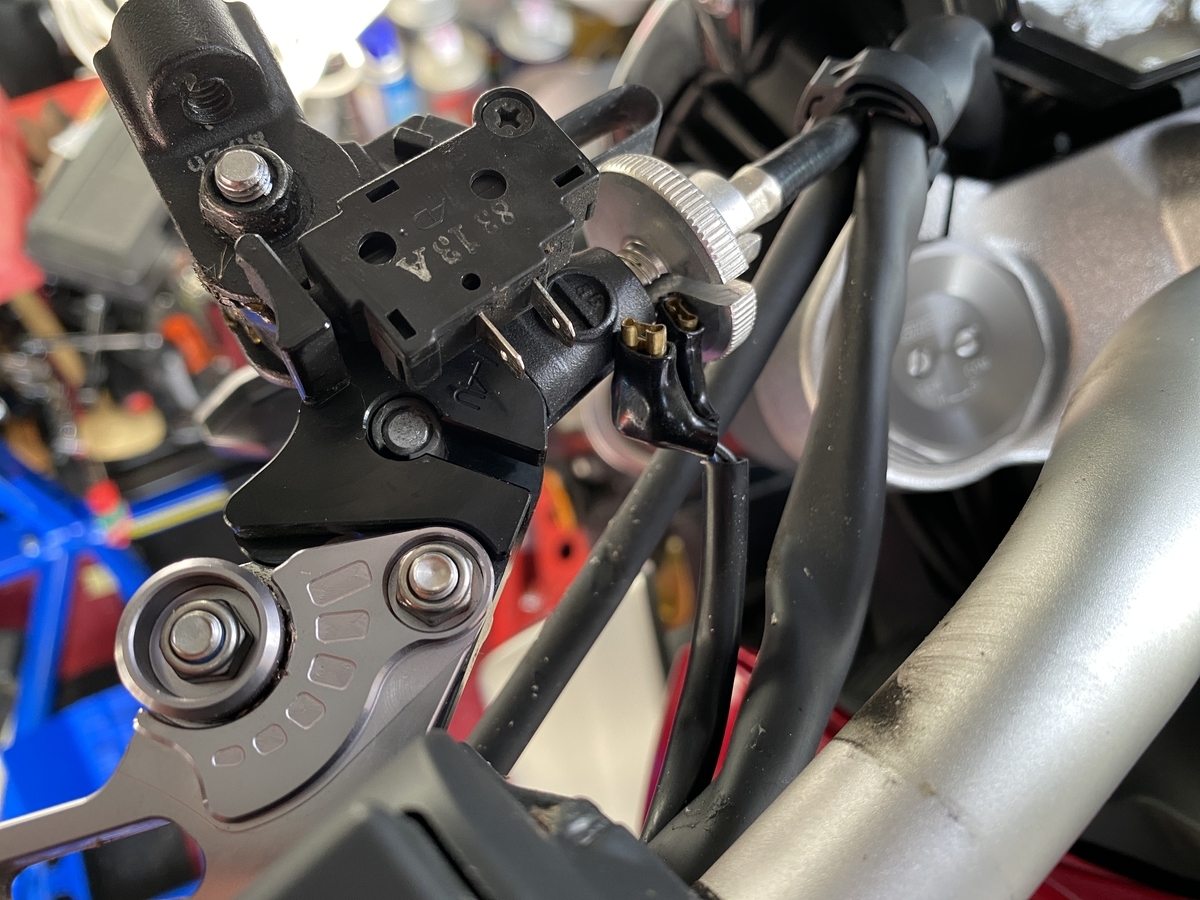 CB1000R（SC80）にゲイルスピードのワイヤークラッチホルダー