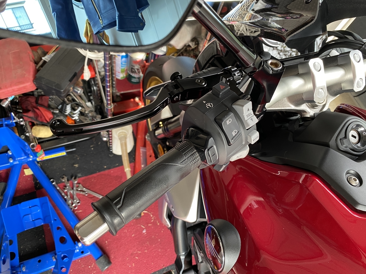 CB1000R（SC80）にゲイルスピードのワイヤークラッチホルダー
