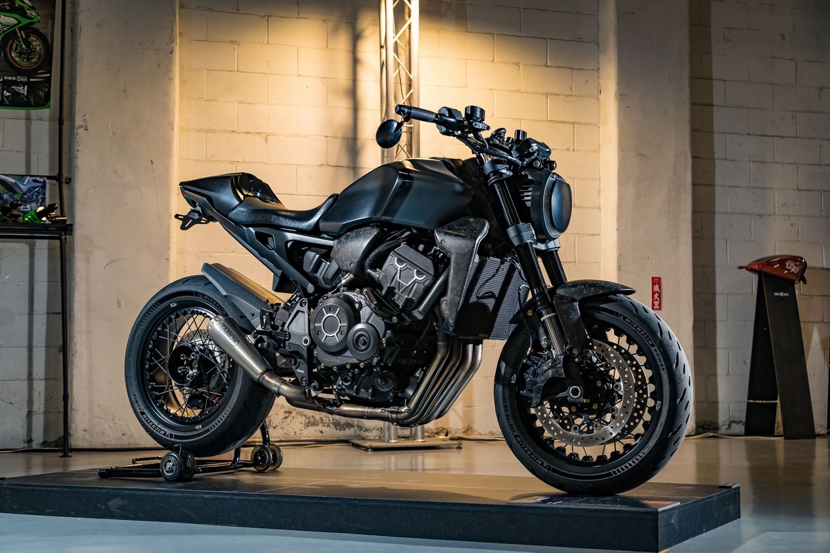 CB1000R 18～23　SC80 アルカンターラ　マルナオゲルザブ入り CB1000R（SC80）のシートカスタム！ - CB1000Rブログ
