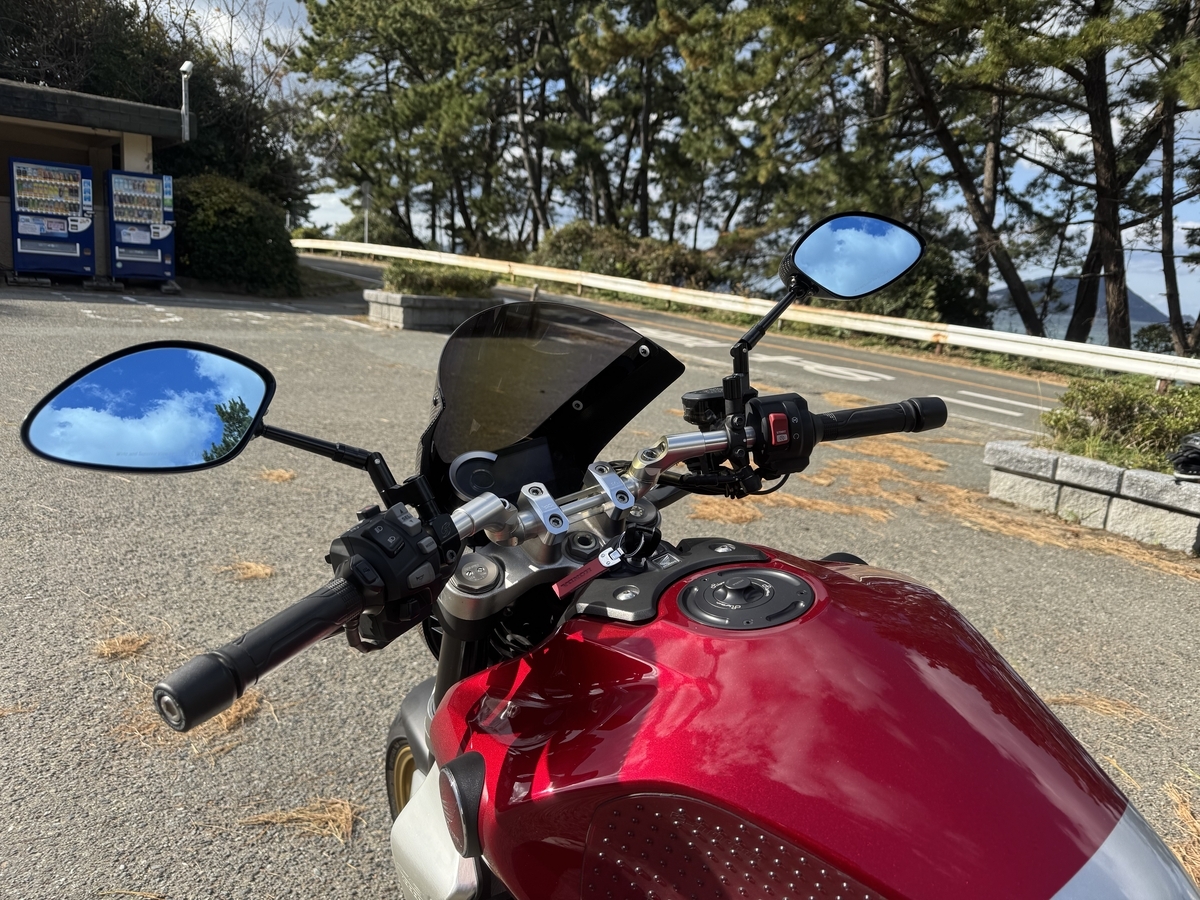 CB1000R（SC80）にマジカルレーシングNK-1ミラー（タイプ4