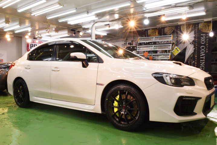 スバル・WRX STI（クリスタルホワイト・パール）札幌市豊平区より【プレミアムガラスコーティング】SPG Cort Type-T（完全2層式ガラスコーティング、低撥水・艶・対すり傷・防汚・耐薬品性）のご利用ありがとうございました。