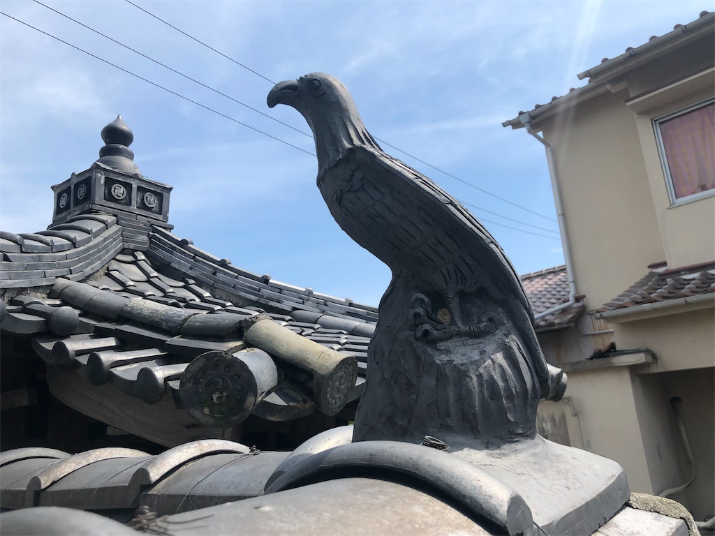 訳有り 鷹の置物 瓦製 訳有り 鷹の置物 瓦製 - メルカリ 訳