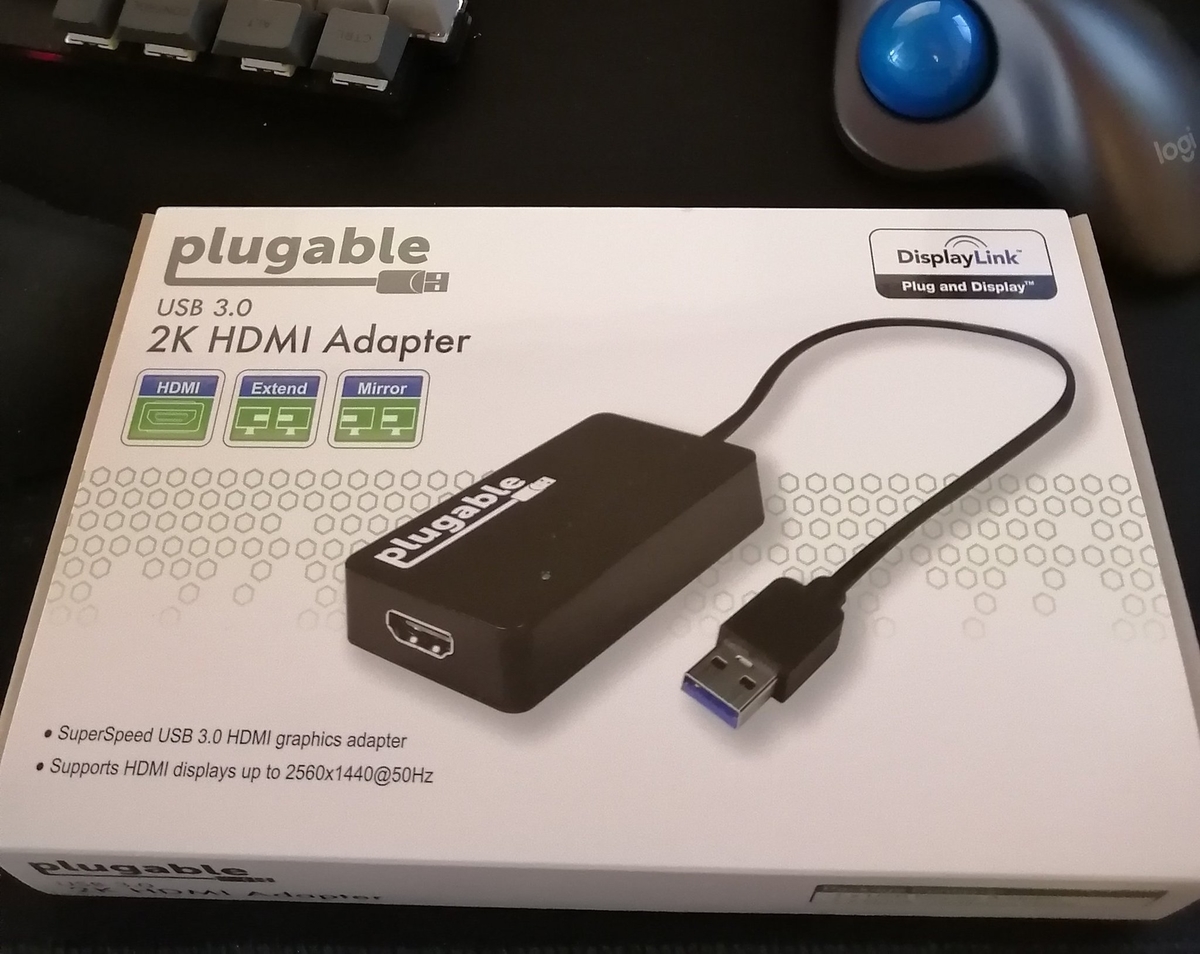 f:id:cd_sioremon:20201103151426j:plain plugableのUSB to HDMIアダプタをmy new gear...をしている図