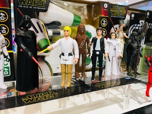 南町田グランベリーパークでオモチャやキャラクターグッズを取り扱っているお店 休日のご参考に 南町田グランベリーパークでオモチャやキャラクターグッズを取り扱っているお店 休日のご参考に