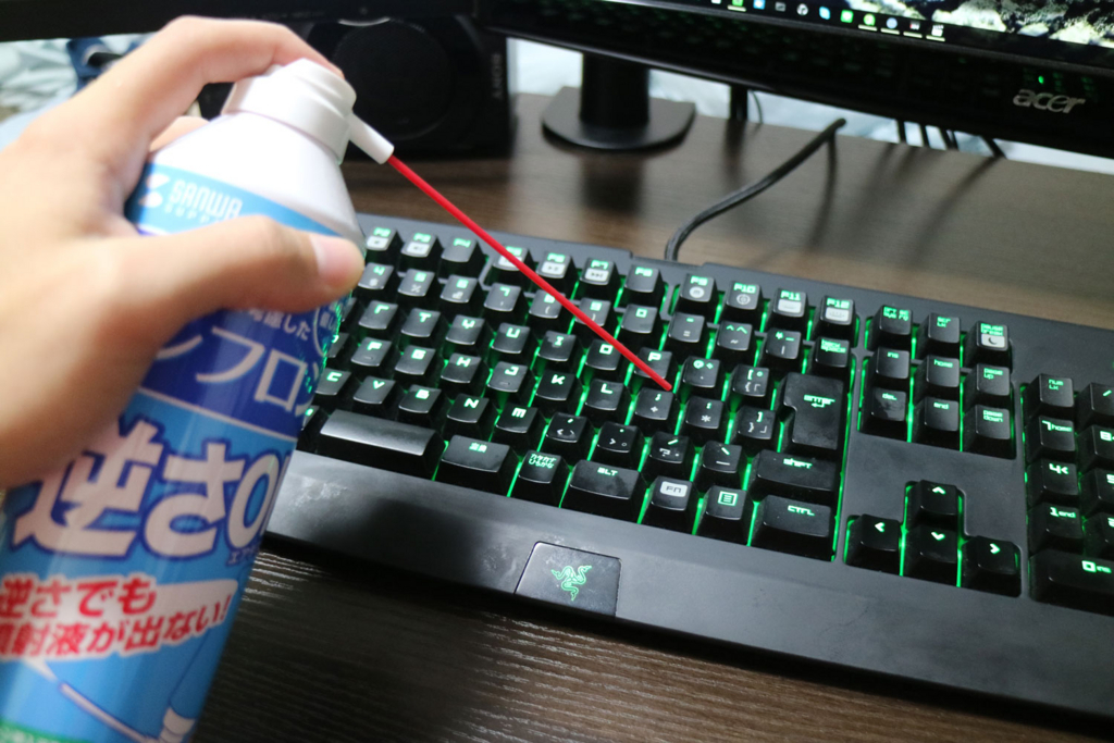 無水エタノールを使ってキーボードを徹底的に掃除したら舐められるくらいキレイになった おばじんは空を飛びたいあざらし
