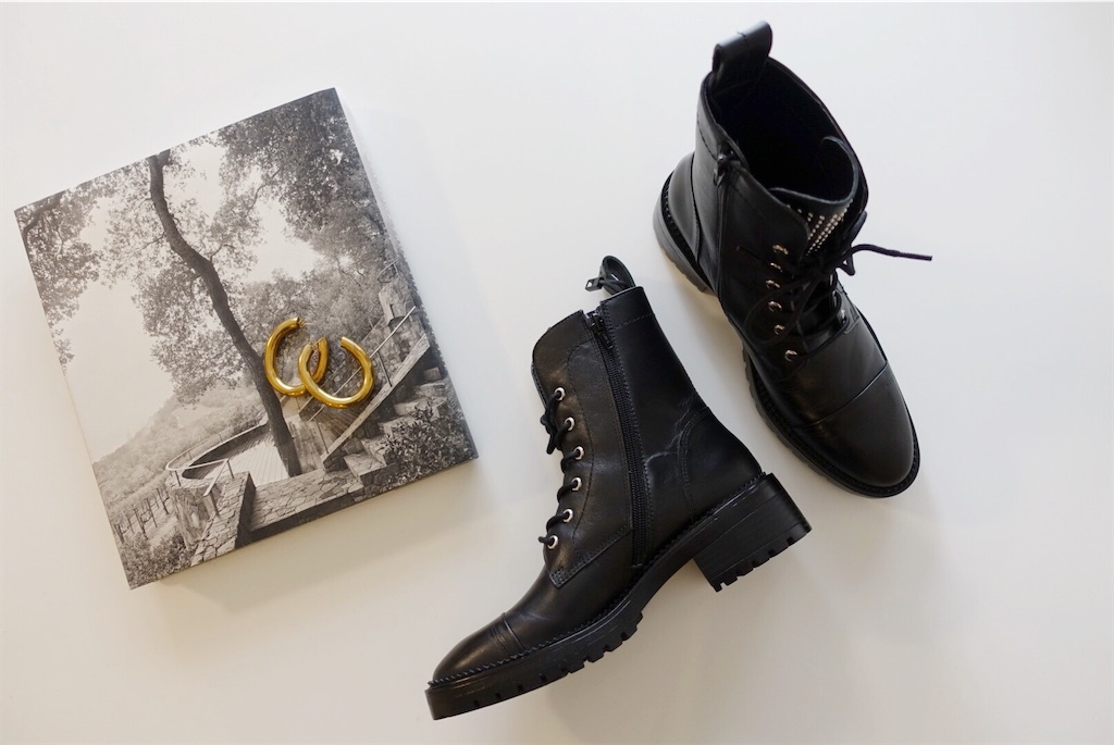 骨格ストレートのzara購入品 一気に今っぽい足元に 旬のコンバットブーツが履きたい 東京アラフォーちゃん ラビ子log 骨格ストレートのzara購入品 一気に今っぽい足元に 旬のコンバットブーツが履きたい 東京アラフォーちゃん ラビ子log