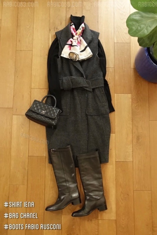 30代 40代 大人っぽくて暖かい ジレ ハイネックの秋冬コーディネート 東京アラフォーちゃん ラビ子log