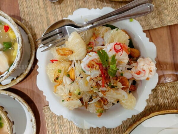 THE LOCAL（ザ ローカル） Bangkok バンコク menu メニュー 
price 価格
