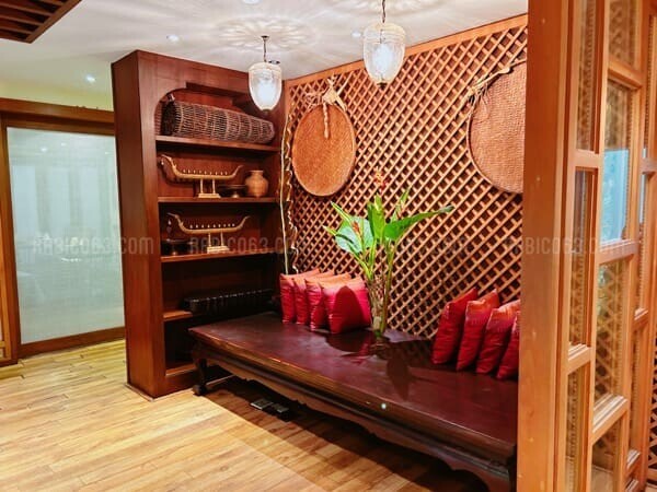 THE LOCAL（ザ ローカル） Bangkok バンコク 店内 写真