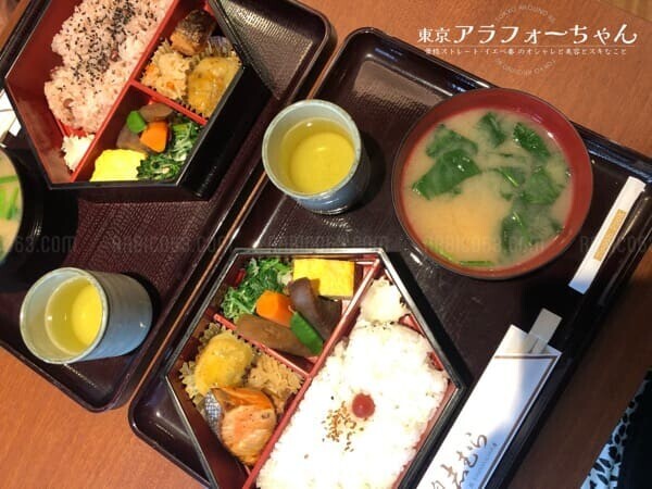 目白 志むら赤飯六角弁当