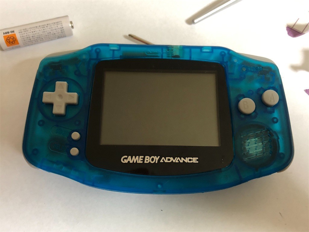 ゲームボーイアドバンス 3号(クリアブルー)をレストアしました
