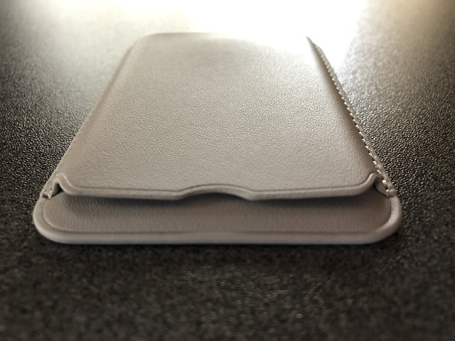ダイソーのMagSafe対応カードケース