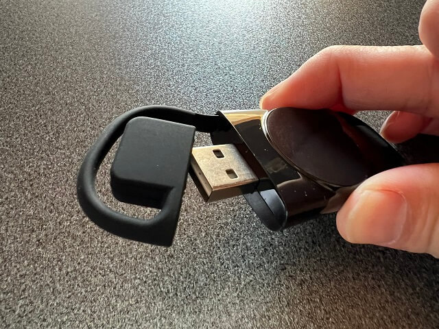 Type-Aを使うApple Watch充電器の差込口