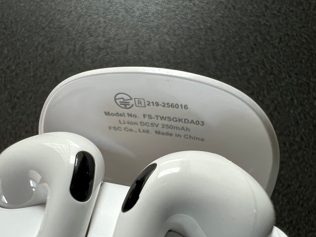 AirPods風ワイヤレスイヤホンにある技適マーク