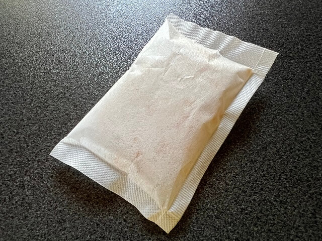 100均のダイソーで売っている繰り返し使える乾燥剤(除湿剤)