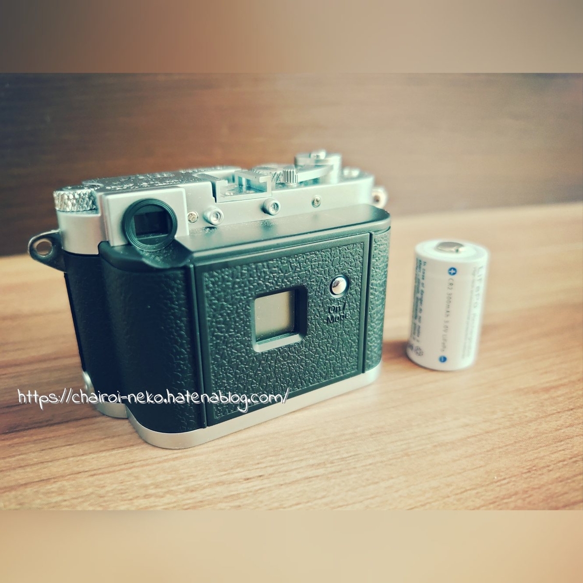 トイデジその13、Minox DCC Leica M3 (4.0) - 茶色い猫がみてる。
