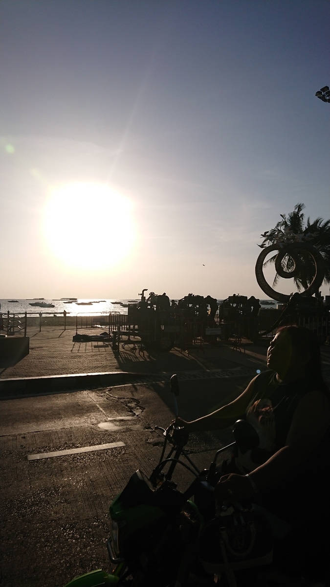 f:id:chakachi:20191108151844j:plain:w200