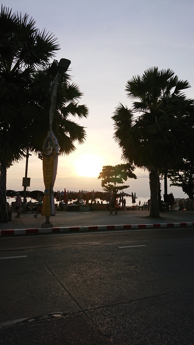 f:id:chakachi:20191108161156j:plain:w200