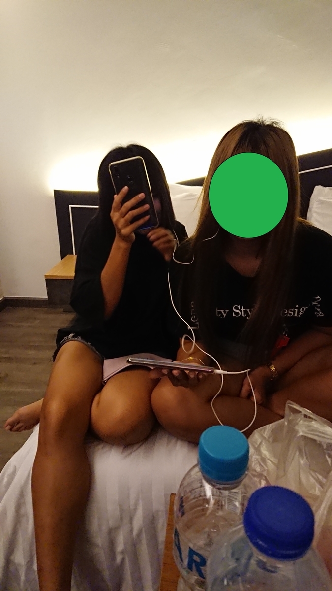 f:id:chakachi:20191118221715j:plain:w200 f:id:chakachi:20191118221715j:plain:w200