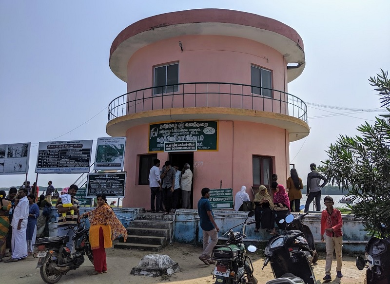 ピチャワラムマングローブ林ボート乗り場の建物